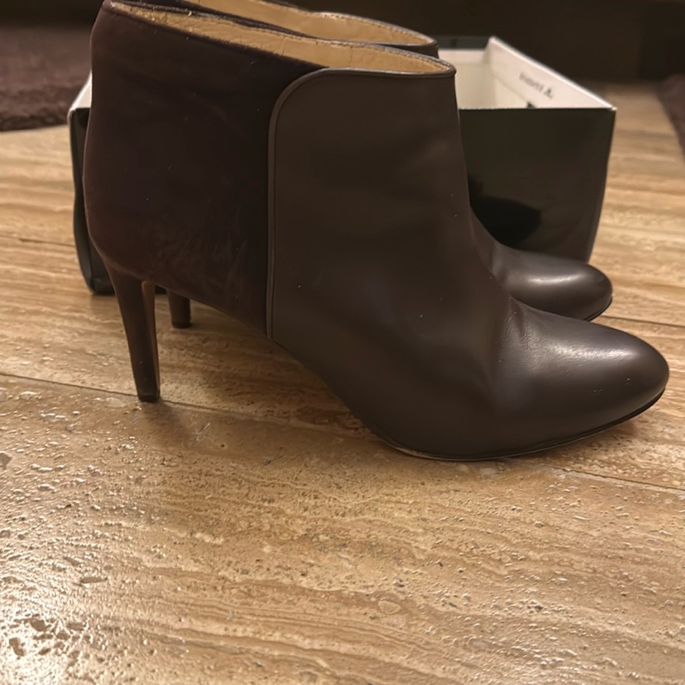 Nine West Valid Leather Suede Booties/ Boots Brown size 9